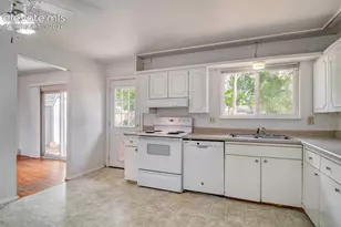 206 Catalina Pl, Colorado Springs, CO 80906 - Photo 8