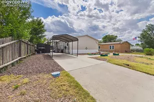 1047 S Saddlerock Dr, Pueblo West, CO 81007 - Photo 38