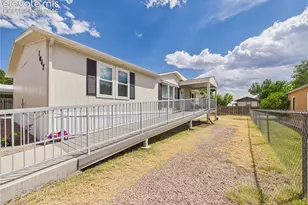 1047 S Saddlerock Dr, Pueblo West, CO 81007 - Photo 2