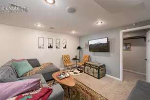 2105 Eagle View Dr, Colorado Springs, CO 80909 - Photo 16