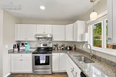 215 N 14th Street, Colorado Springs, CO 80904 - Photo 14