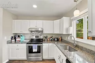 215 N 14th St, Colorado Springs, CO 80904 - Photo 14