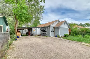 426 S Hancock Ave, Colorado Springs, CO 80903 - Photo 2