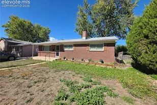 2202 Mt Vernon St, Colorado Springs, CO 80909 - Photo 2