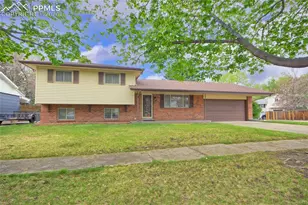 1126 Moffat Cir, Colorado Springs, CO 80915 - Photo 2