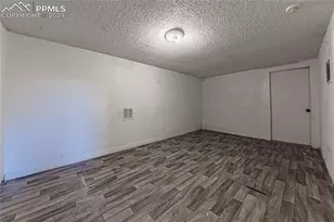 3412 Devonshire Ln, Pueblo, CO 81005 - Photo 10