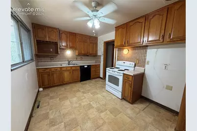 2239 Drakestone Drive, Colorado Springs, CO 80909 - Photo 8