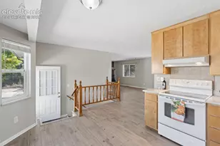 408 Elmwood Dr, Colorado Springs, CO 80907 - Photo 10