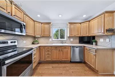 6060 Flintridge Drive, Colorado Springs, CO 80918 - Photo 14