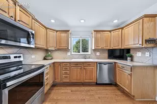 6060 Flintridge Dr, Colorado Springs, CO 80918 - Photo 14