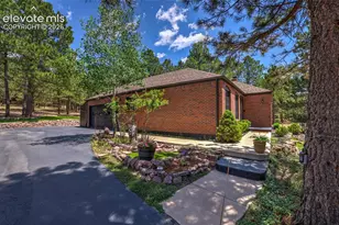 19095 White Fawn Dr, Monument, CO 80132 - Photo 2