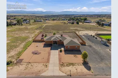 877 S Avenida Del Oro Na, Pueblo West, CO 81007 - Photo 2