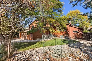 508 Crystal Hills Blvd, Manitou Springs, CO 80829 - Photo 2