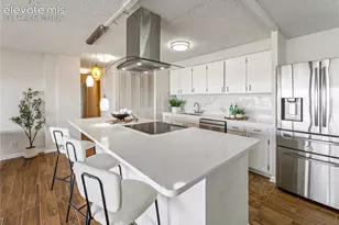 411 Lakewood Circle, Colorado Springs, CO 80910 - Photo 8