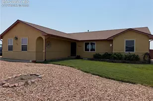 734 E Marigold Dr, Pueblo, CO 81007 - Photo 2