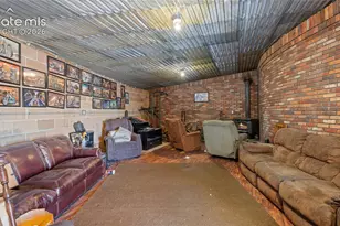 13725 Highline Dr, Colorado Springs, CO 80908 - Photo 16