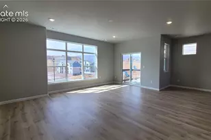 723 Belleza Vw, Colorado Springs, CO 80907 - Photo 8