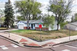 204 Byron Dr, Colorado Springs, CO 80910 - Photo 28