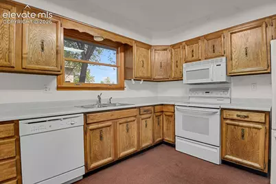 6037 Copper Mountain Drive, Colorado Springs, CO 80918 - Photo 12