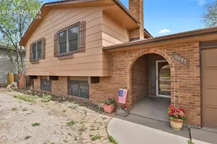 6037 Copper Mountain Dr, Colorado Springs, CO 80918 - Photo 2