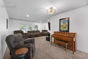118 Sunbird Cliffs Ln, Colorado Springs, CO 80919 - Photo 8