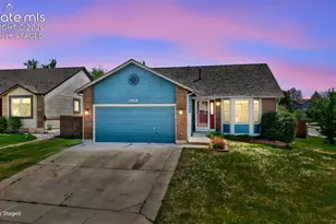 7815 Manston Dr, Colorado Springs, CO 80920 - Photo 2
