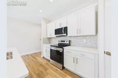 1316 Tierra Berienda Na, Pueblo, CO 81008 - Photo 16