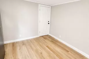 1126 E Moreno Ave, Colorado Springs, CO 80910 - Photo 8