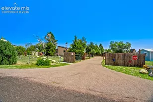 8345 Commanche Rd, Colorado Springs, CO 80926 - Photo 6