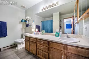 554 Manor Ct, Woodland Park, CO 80863 - Photo 16