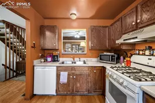554 Manor Ct, Woodland Park, CO 80863 - Photo 6