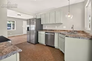 18 Hayes Dr, Colorado Springs, CO 80911 - Photo 6