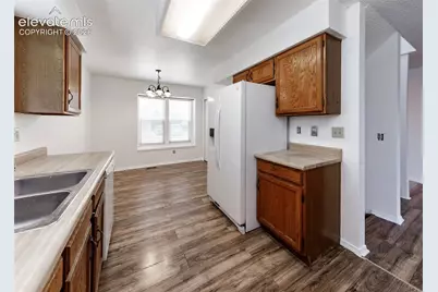 3450 Cedarhurst Way, Colorado Springs, CO 80918 - Photo 16