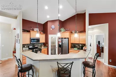777 E Woodleaf Drive, Pueblo, CO 81007 - Photo 8