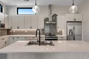 2260 Glenn St, Colorado Springs, CO 80904 - Photo 2
