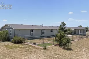 15624 Lucy Ln, Peyton, CO 80831 - Photo 42