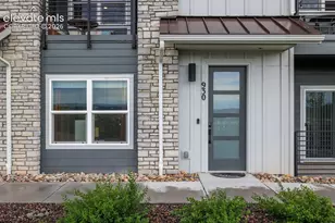 930 Hook Grv, Colorado Springs, CO 80907 - Photo 2