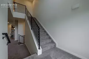 930 Hook Grv, Colorado Springs, CO 80907 - Photo 22