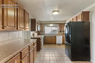 502 E Boulder St, Colorado Springs, CO 80903 - Photo 10