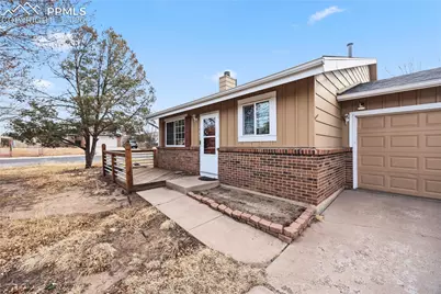 2105 Endicott Court, Colorado Springs, CO 80916 - Photo 4