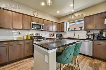 3750 Vineyard Circle, Colorado Springs, CO 80922 - Photo 14