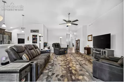 1005 N Kirkwood Drive, Pueblo, CO 81007 - Photo 8