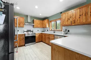 1721 Wildhorn Rd, Florissant, CO 80816 - Photo 12