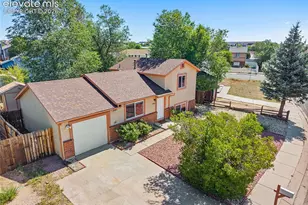4960 Dover Dr, Colorado Springs, CO 80916 - Photo 2