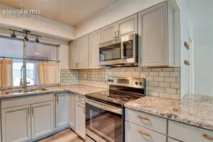 569 Red Cliff Rd, Colorado Springs, CO 80906 - Photo 16