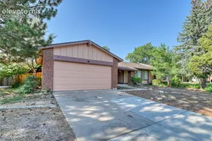 569 Red Cliff Rd, Colorado Springs, CO 80906 - Photo 4
