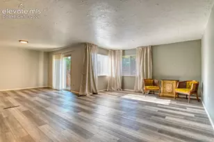 569 Red Cliff Rd, Colorado Springs, CO 80906 - Photo 6