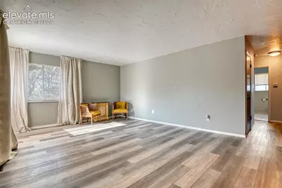 569 Red Cliff Road, Colorado Springs, CO 80906 - Photo 6