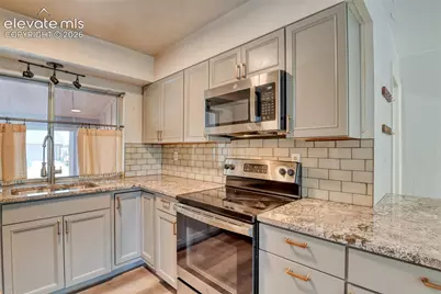 569 Red Cliff Road, Colorado Springs, CO 80906 - Photo 16