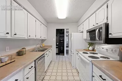 411 Lakewood Circle #B614, Colorado Springs, CO 80910 - Photo 12